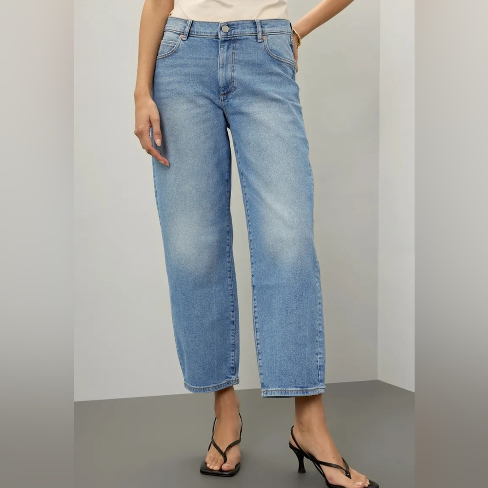 DL1961 Thea Boyfriend 27” Relaxed Tapered Jeans in Ravello Size 26